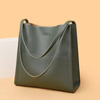 Avery | Women's Classic Tote Bag | Leather · PNY