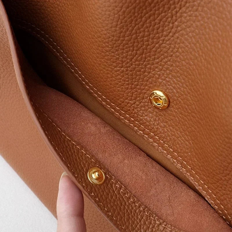 Avery | Women's Classic Tote Bag | Leather · PNY