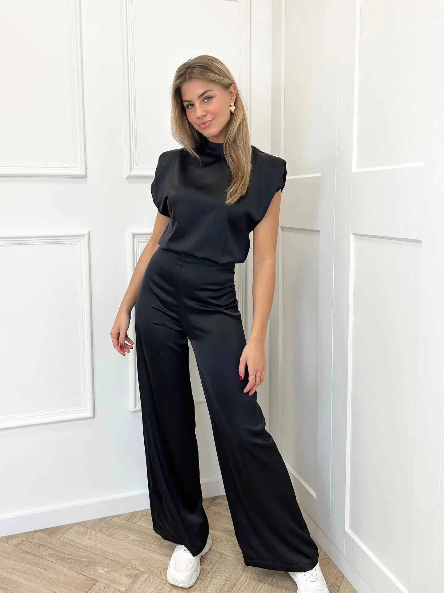 Clara | Damen Satin-Jumpsuit Weite Hose Ärmellos Eleganter Einteiler · PNY