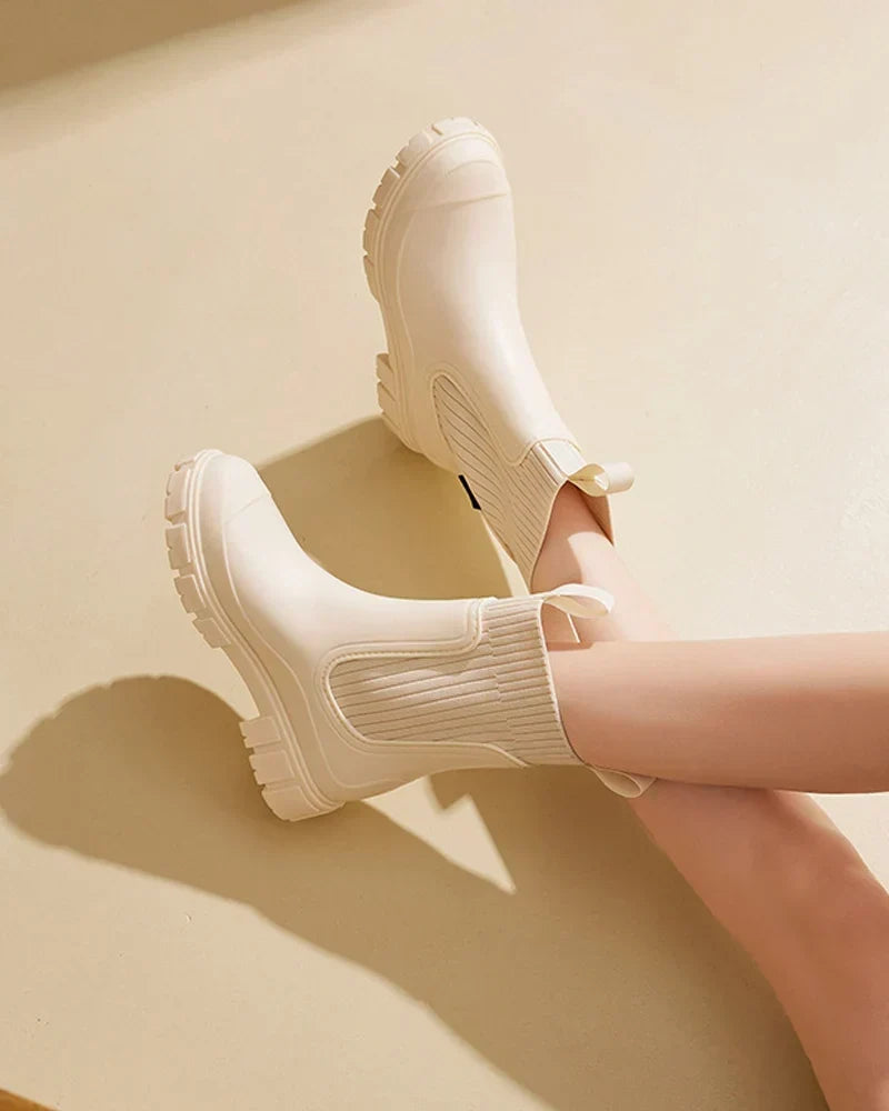 Harper | Women's Chelsea Boots | Chunky Lug Sole · PNY