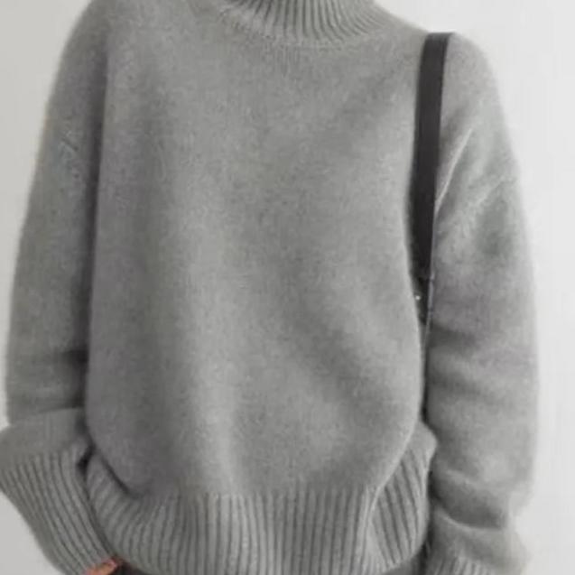 Harper | Women's Turtleneck Sweater | Ribbed Cuffs · PNY