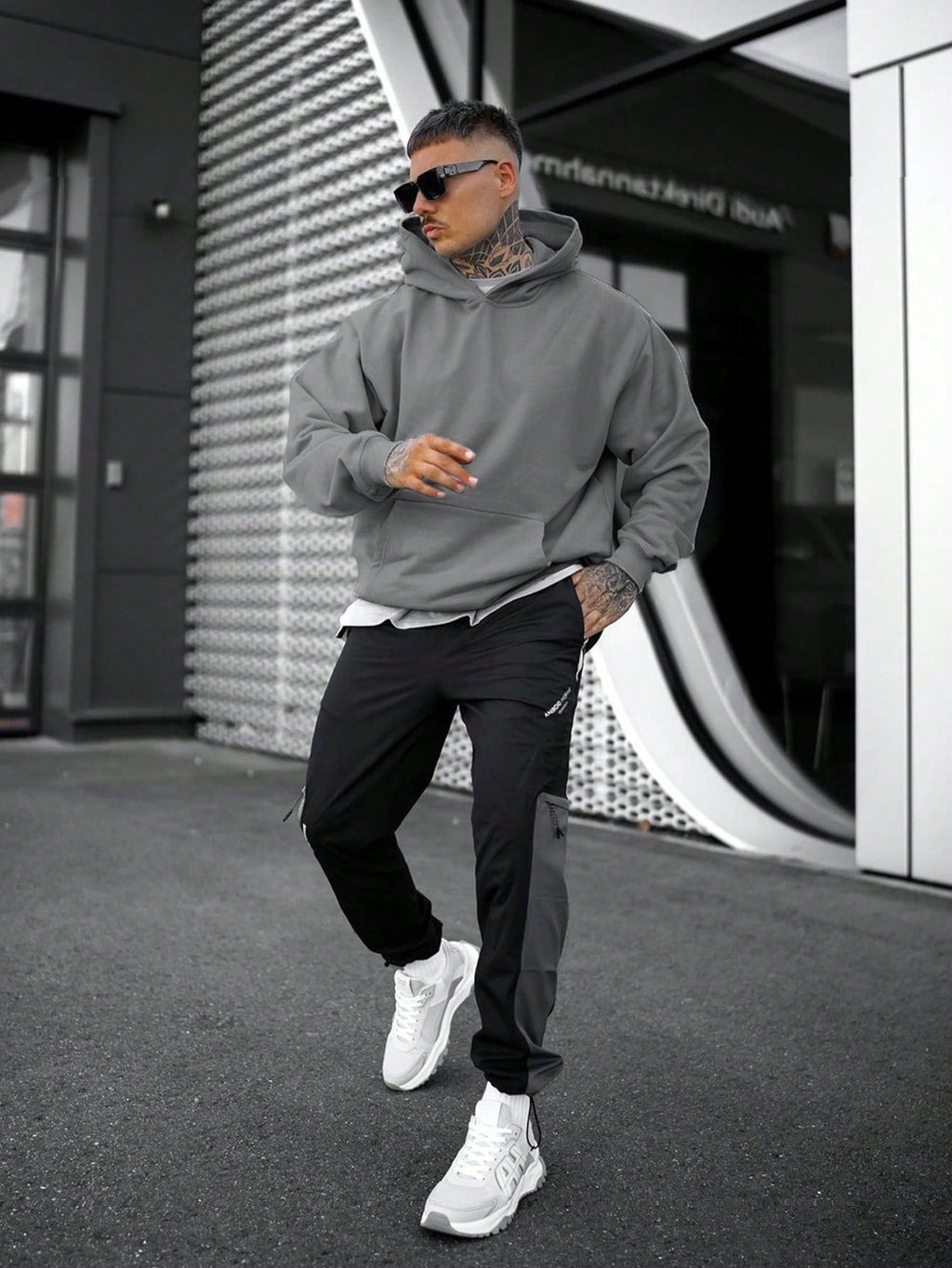 Marcus | Men's Oversized Hoodie | Kangaroo Pocket · PNY
