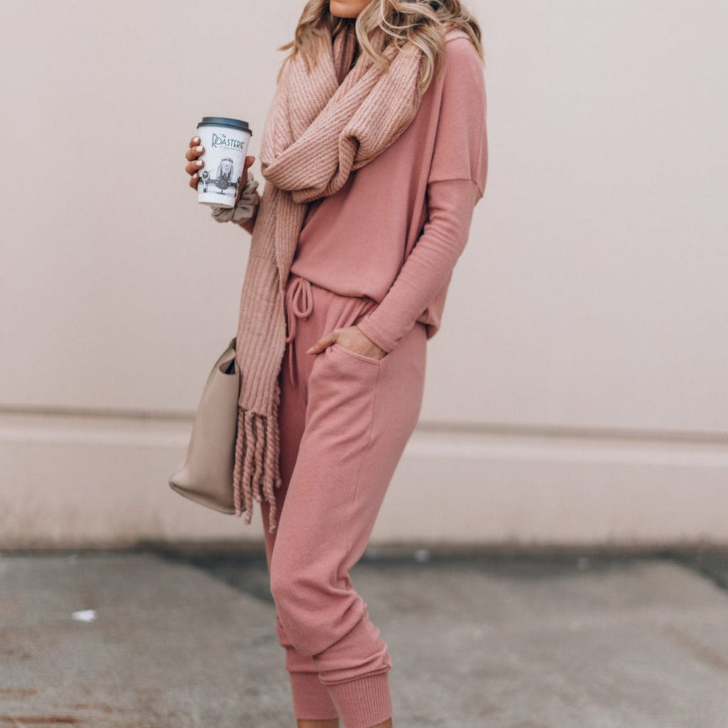 Mia | Women's Crewneck Loungewear Set | Drawstring Pants · PNY