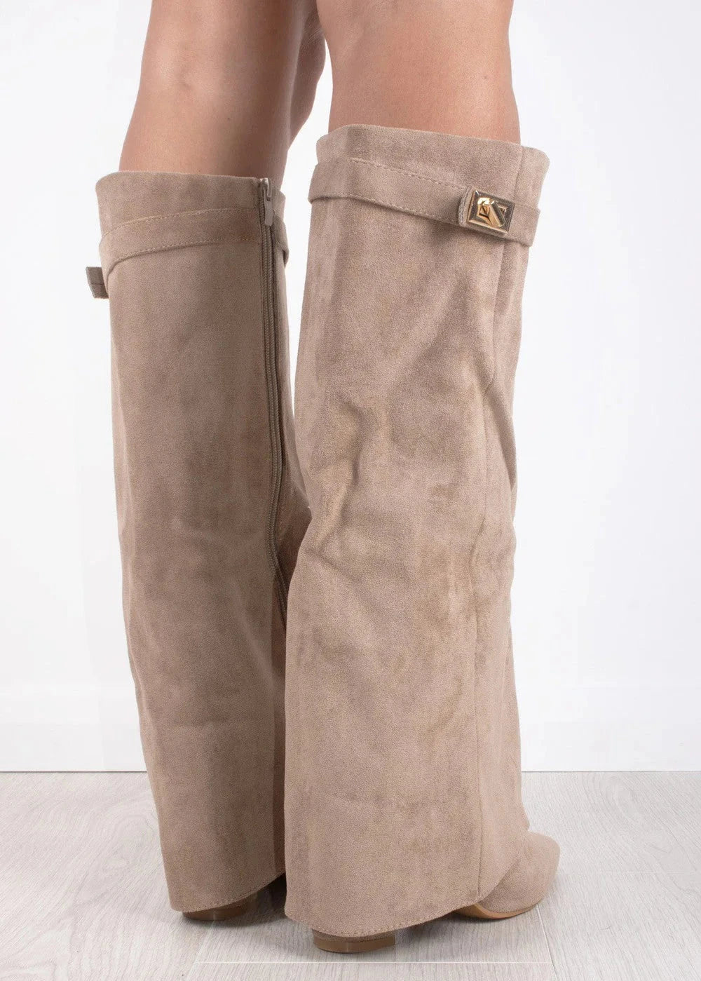 Sienna | Women's Pointed-Toe Boots | Buckle Detail · PNY
